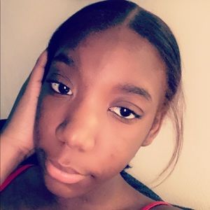 Meet your Posher, Sariah